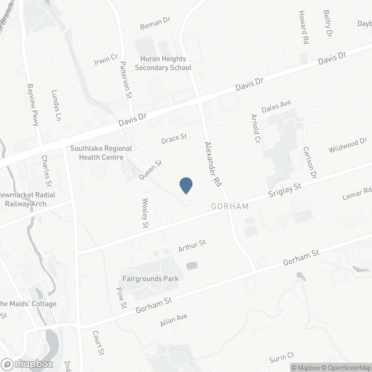 90 ROXBOROUGH ROAD, Newmarket, Ontario L3Y 3L2